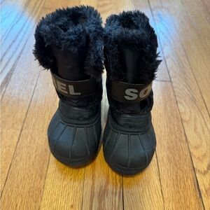 Sorel Black Fur-Trimmed Toddler Snow Boots